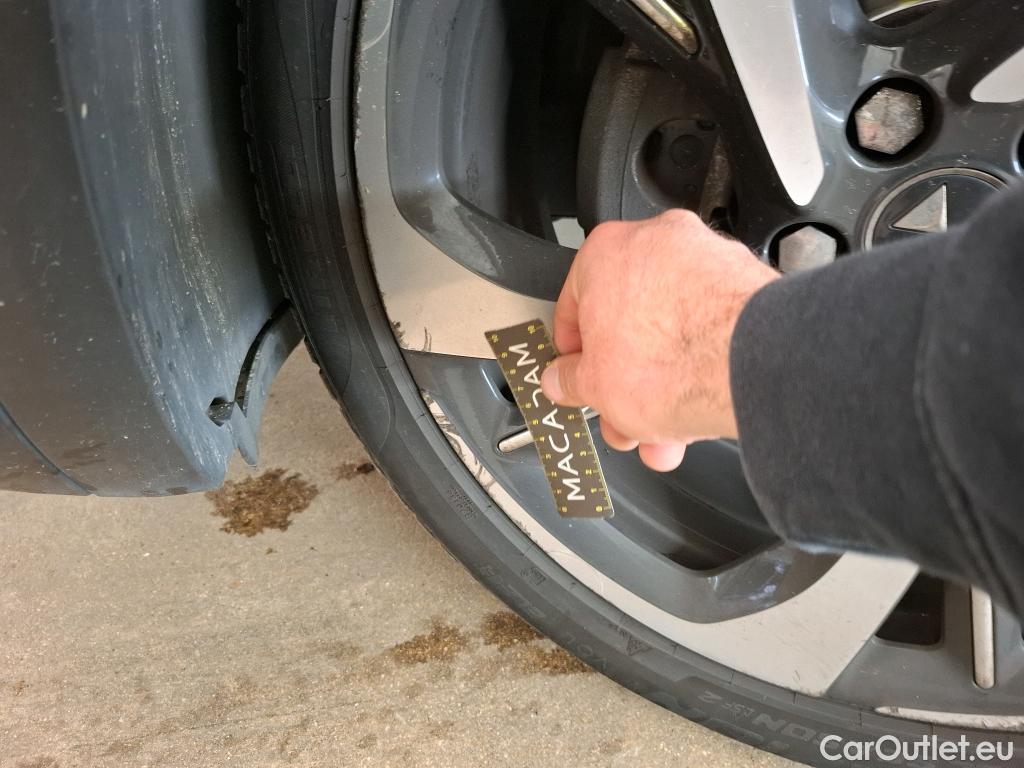  DS  DS7 DS DS 7 Crossback 5p SUV BlueHDi 180 Automatique Grand Chic #17