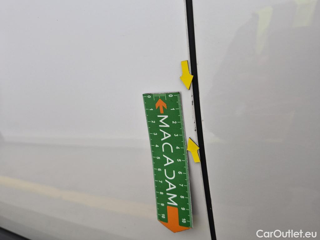  Peugeot  3008  Active Business 1.5 HDi 130CV BVA8 E6d #52