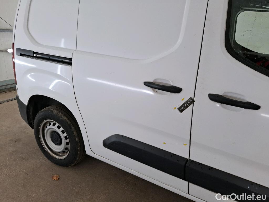  Peugeot  Partner PEUGEOT  VU 4p Fourgonnette BLUEHDI 75 STANDARD 650KG PREMIUM #21