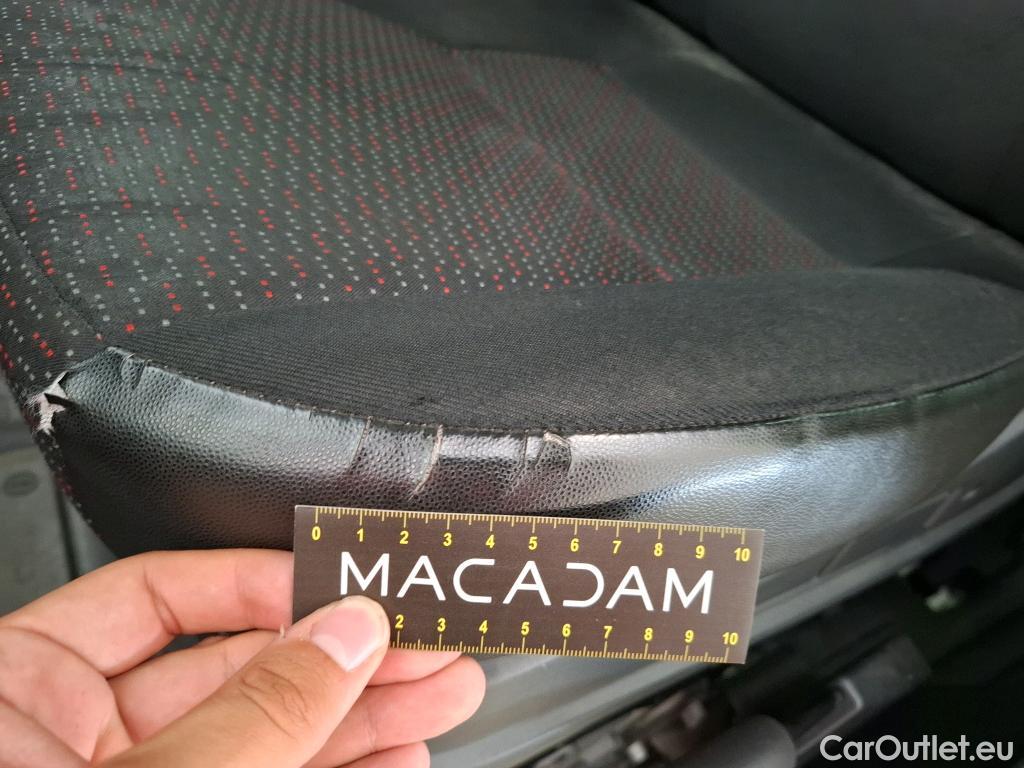  Citroen  Jumper CITROEN  4p Combi 30 L1H1 BlueHDi 110 BVM6 Attraction / 9 PLACES / PAS DE CLIMATISATION #13