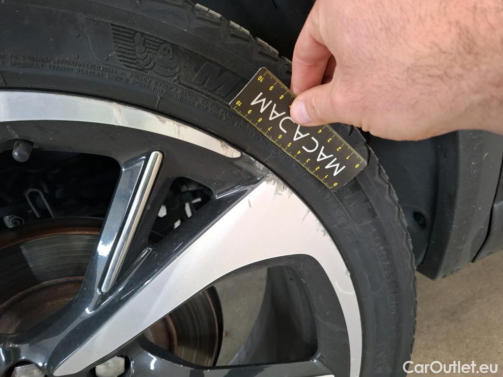  DS  DS7 DS DS 7 Crossback 5p SUV BlueHDi 180 Automatique Grand Chic #28