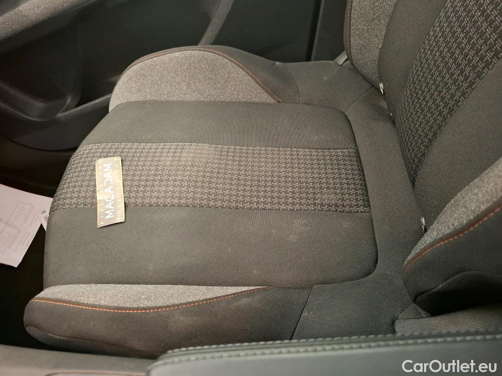  Peugeot  3008  Active Pack 1.5 HDi 130CV BVA8 E6d #5