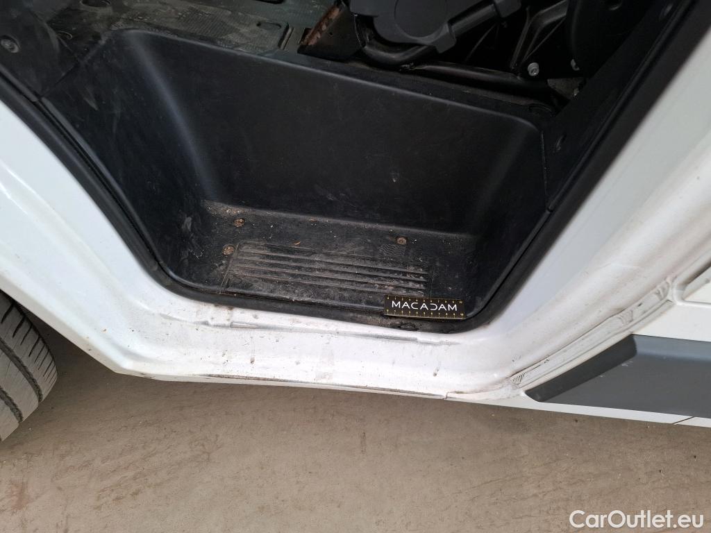  Citroen  Jumper CITROEN  4p Combi 30 L1H1 BlueHDi 110 BVM6 Attraction / 9 PLACES / PAS DE CLIMATISATION #14