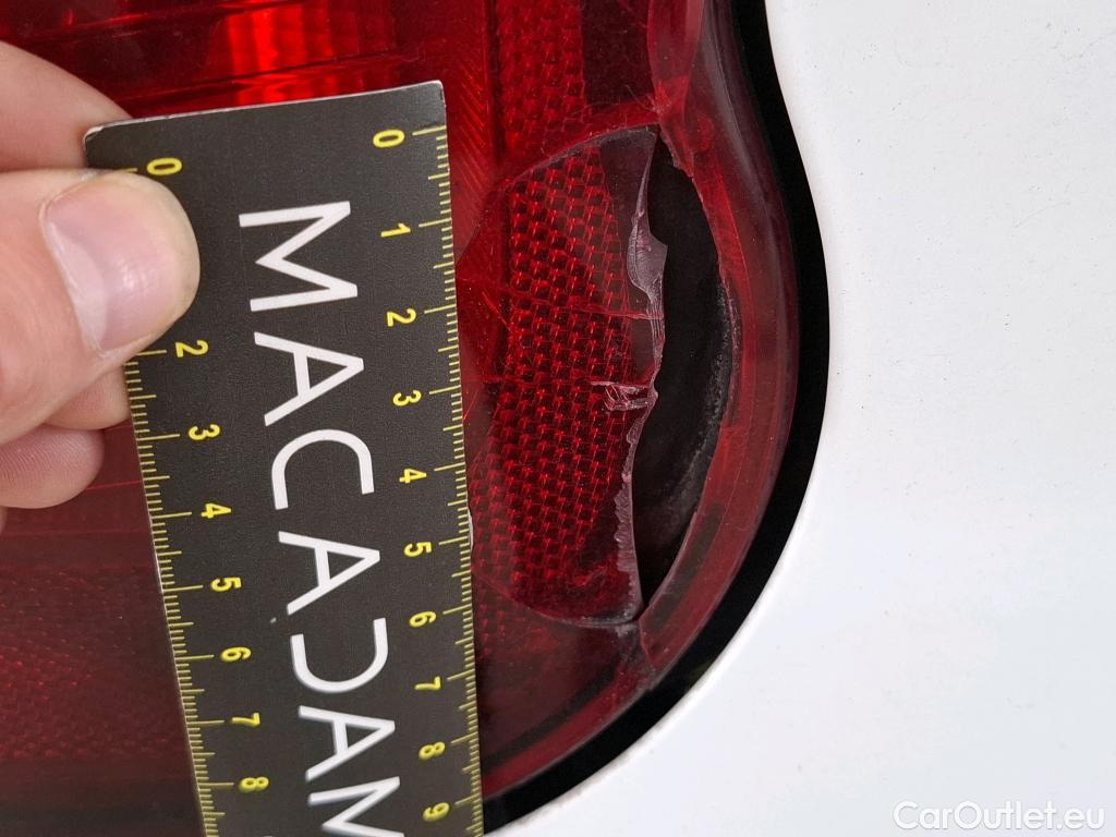  Peugeot  Partner PEUGEOT  VU 4p Fourgonnette BLUEHDI 75 STANDARD 650KG PREMIUM #26