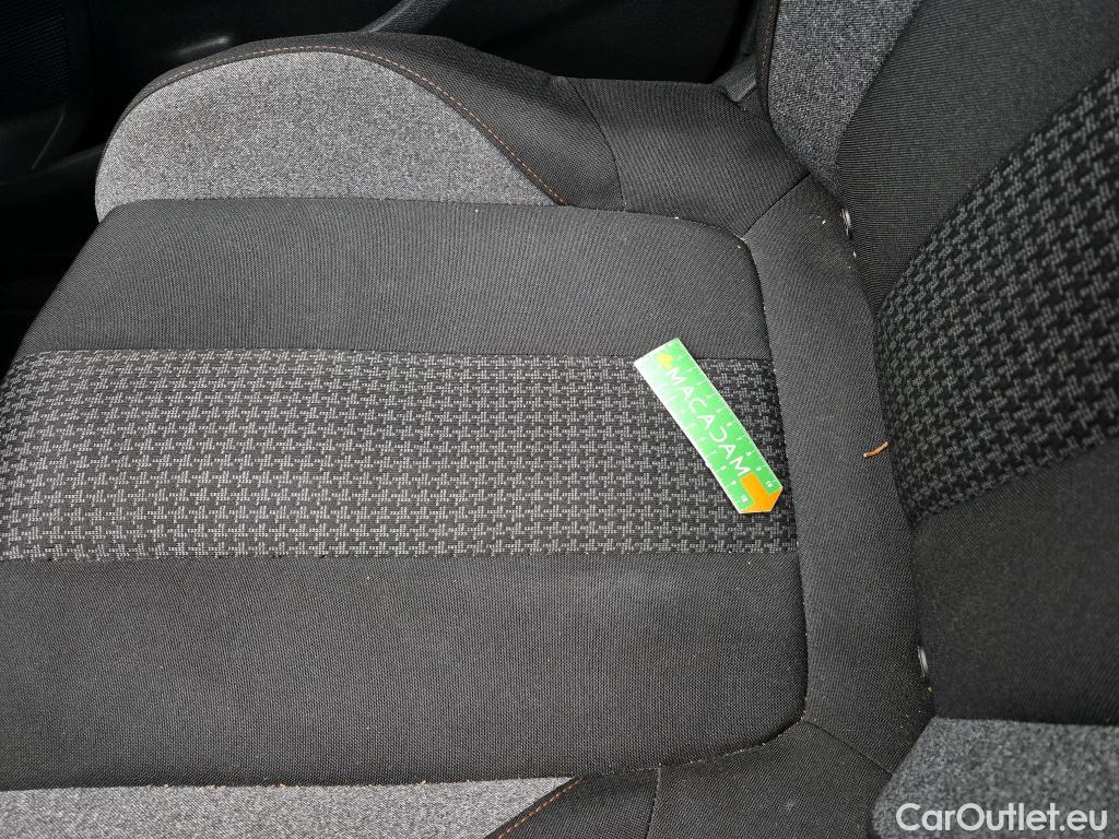  Peugeot  3008  Active Business 1.5 HDi 130CV BVA8 E6d #63