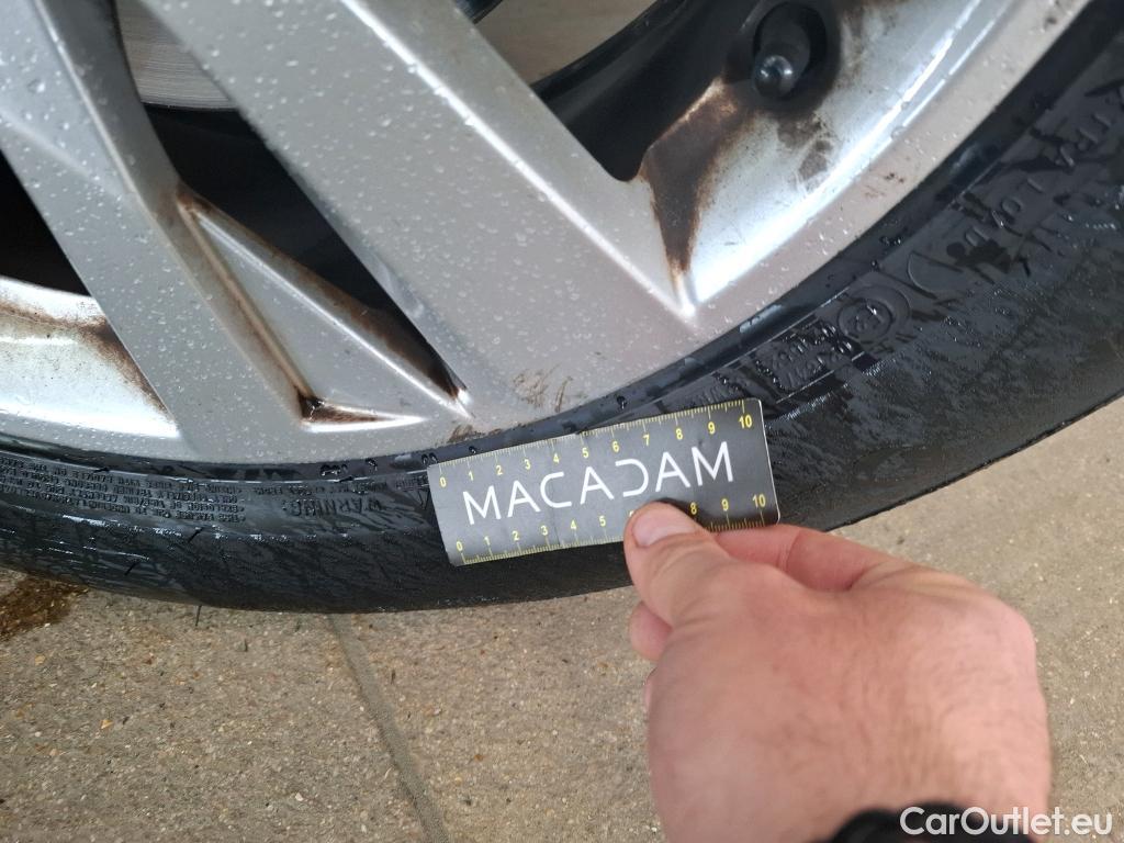  Peugeot  3008  Active Pack 1.5 HDi 130CV BVA8 E6d #4