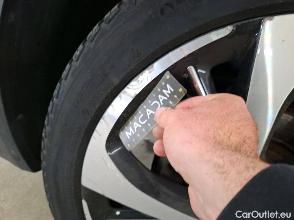  DS  DS7 DS DS 7 Crossback 5p SUV BlueHDi 180 Automatique Grand Chic #29