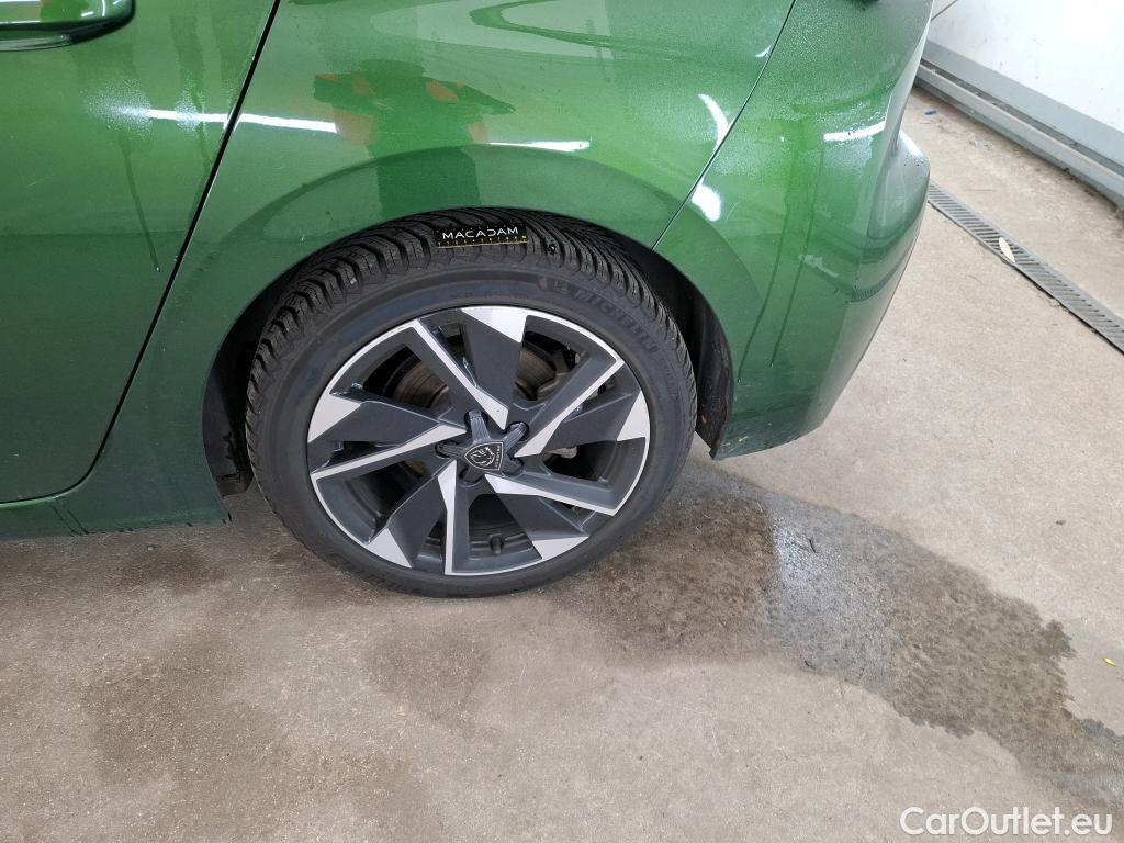  Peugeot  308  Allure Pack 1.2 PureTech 130CV BVM6 E6d #19