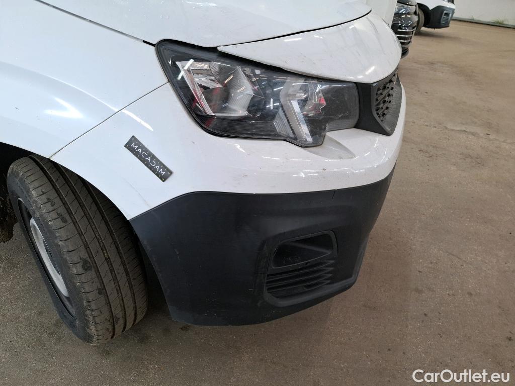  Peugeot  Partner PEUGEOT  VU 4p Fourgonnette BLUEHDI 75 STANDARD 650KG PREMIUM #39