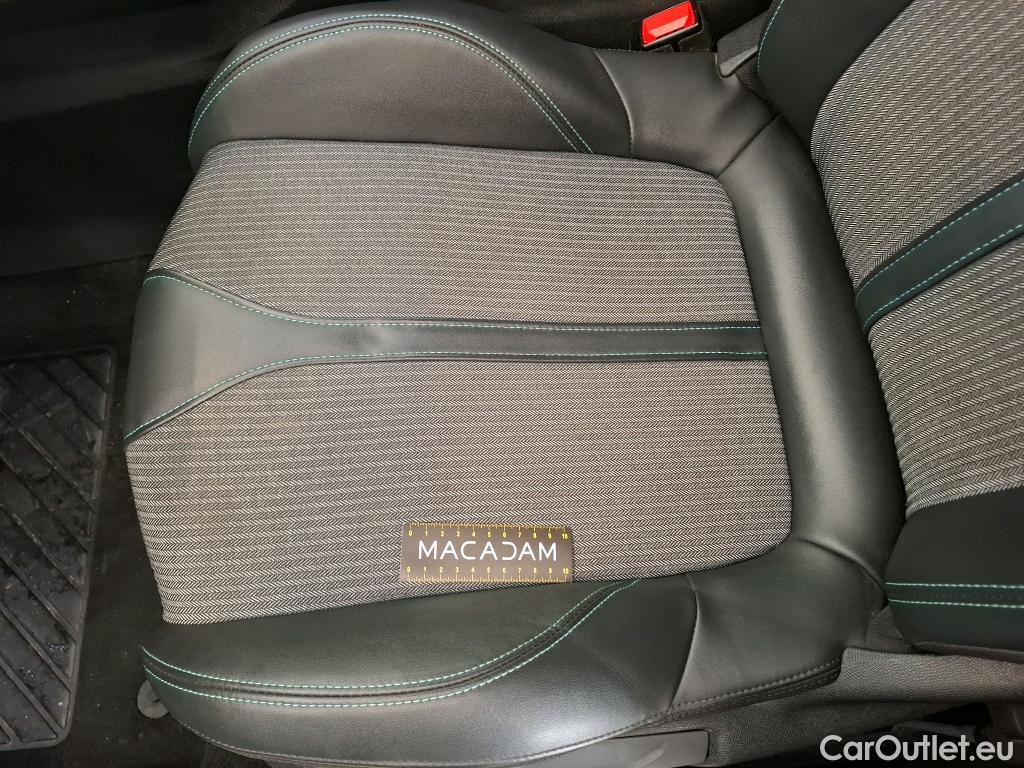  Peugeot  3008  Allure Pack 1.5 HDi 130CV BVA8 E6d #3