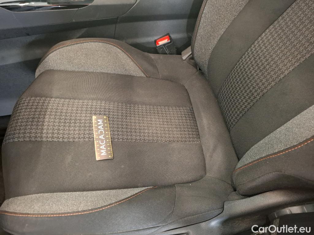  Peugeot  3008  Active Pack 1.5 HDi 130CV BVA8 E6d #6