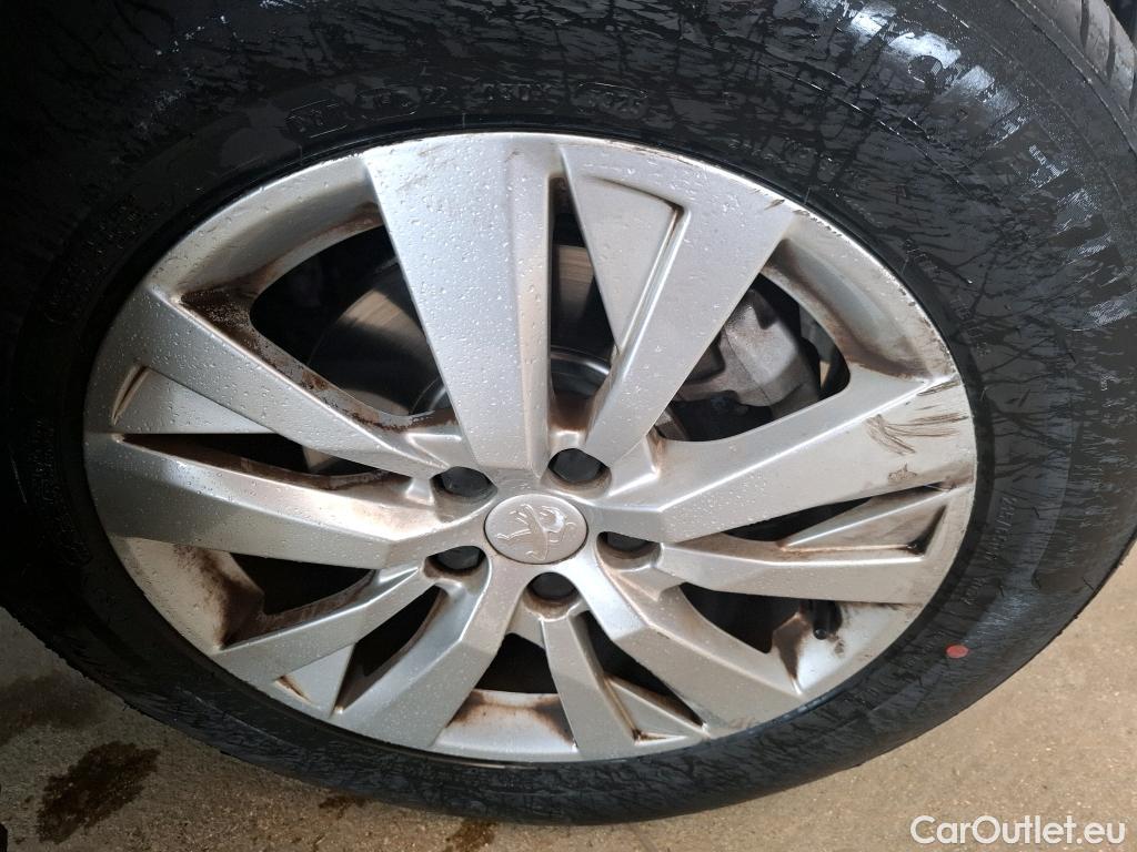  Peugeot  3008  Active Pack 1.5 HDi 130CV BVA8 E6d #2