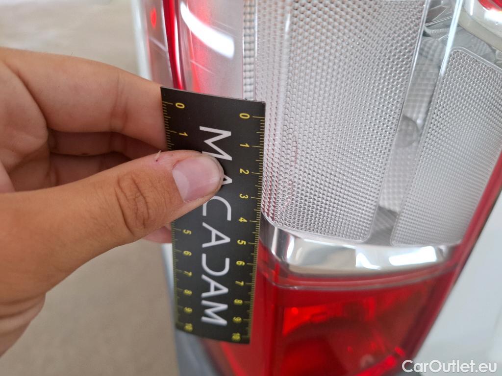  Citroen  Jumper CITROEN  4p Combi 30 L1H1 BlueHDi 110 BVM6 Attraction / 9 PLACES / PAS DE CLIMATISATION #7