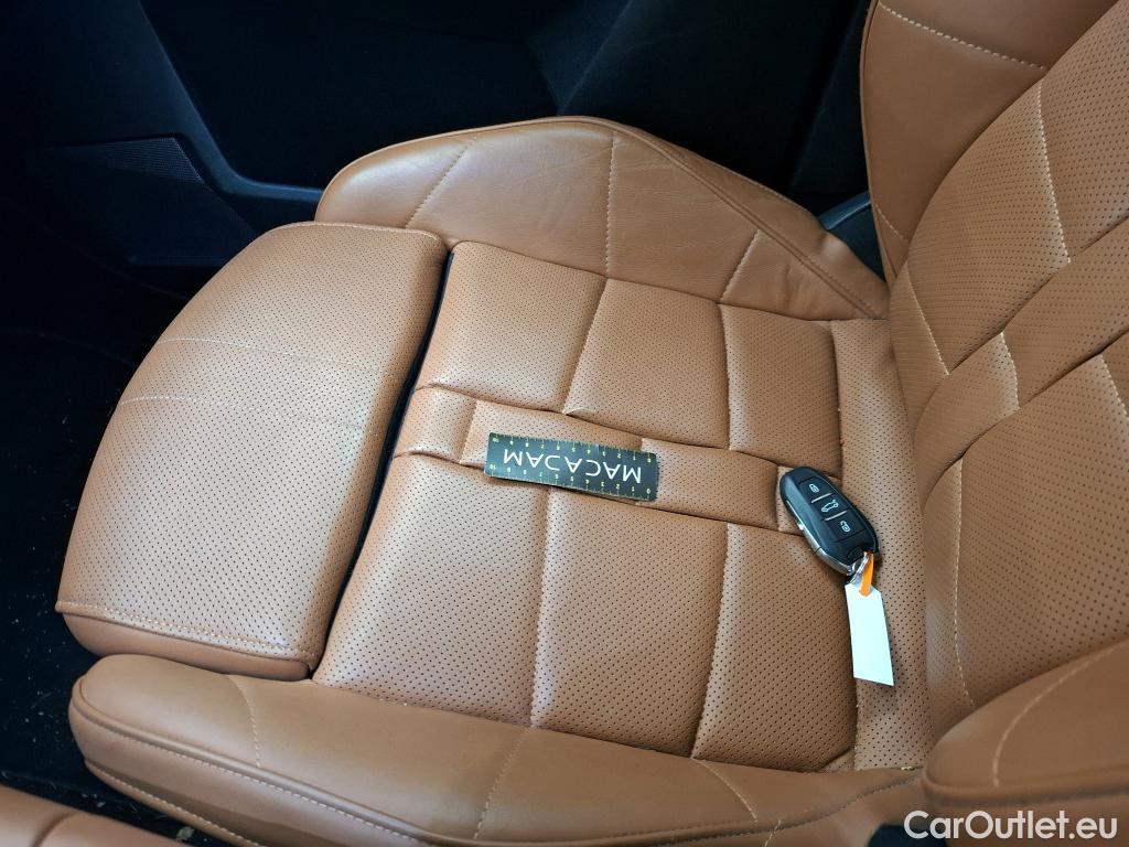  DS  DS7 DS DS 7 Crossback 5p SUV BlueHDi 180 Automatique Grand Chic #35