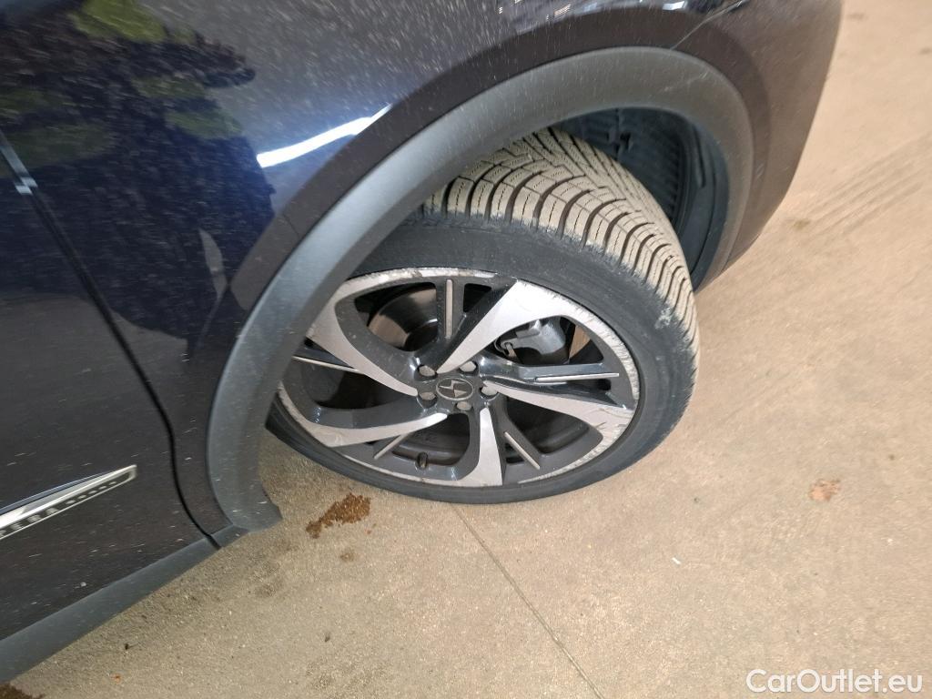  DS  DS7 DS DS 7 Crossback 5p SUV BlueHDi 180 Automatique Grand Chic #30