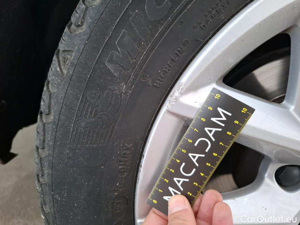  Seat  Leon SEAT  Sportstourer / 2020 / 5P / Break 1.0 eTSI 110 DSG S&S Style Business #12