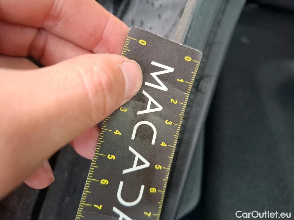  Bmw  Serie 1 BMW Série 1 / 2019 / 5P / Berline 116i Business Design #14