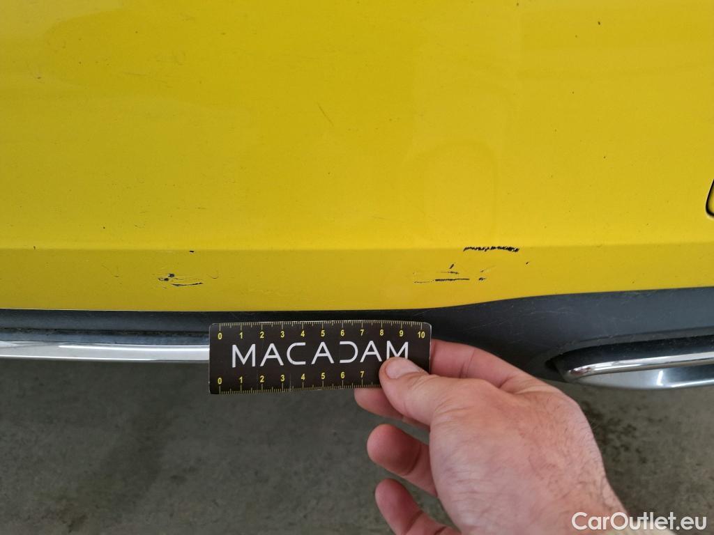  Mercedes  A-Klasse MERCEDES-BENZ Classe A Compact / 2018 / 5P / Berline A 200 Progressive Line 7G-DCT #9