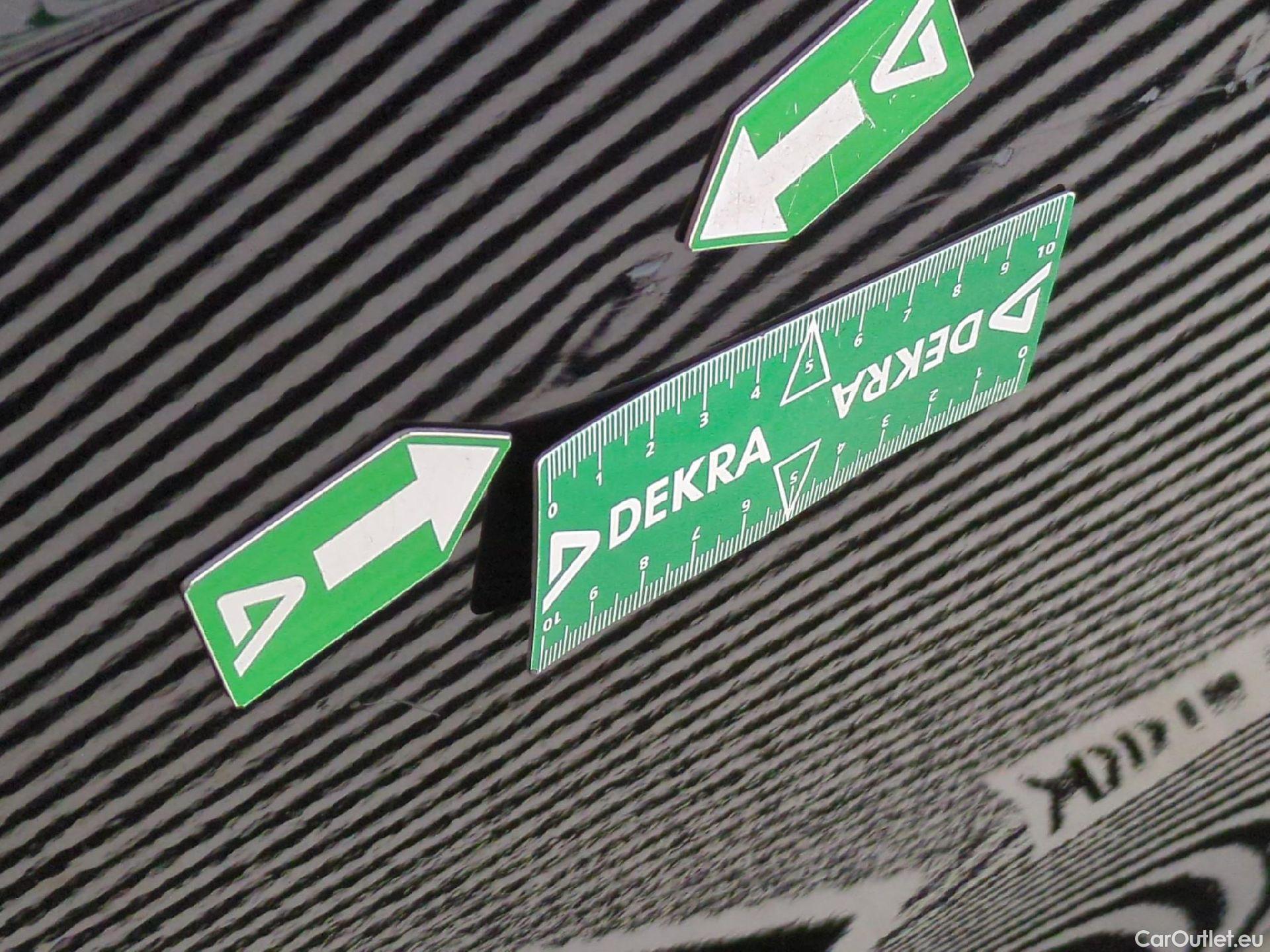  Volkswagen  Tiguan VOLKSWAGEN  / 2020 / 5P / SUV 1.4 eHybrid 245 DSG6 R-Line #46