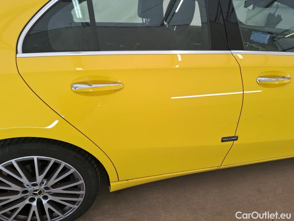  Mercedes  A-Klasse MERCEDES-BENZ Classe A Compact / 2018 / 5P / Berline A 200 Progressive Line 7G-DCT #26