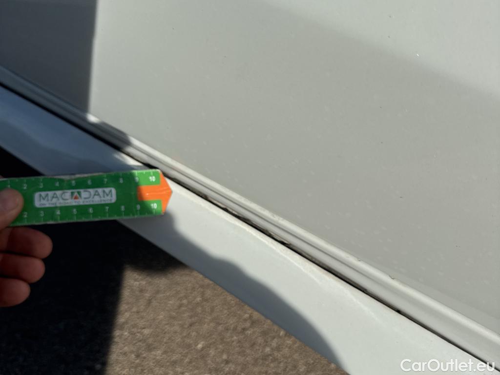  Audi  A1 Sportback AUDI A1 / 2018 / 5P / berlina con portón Sportback S line 30 TFSI 81kW (116CV) (AC) #2