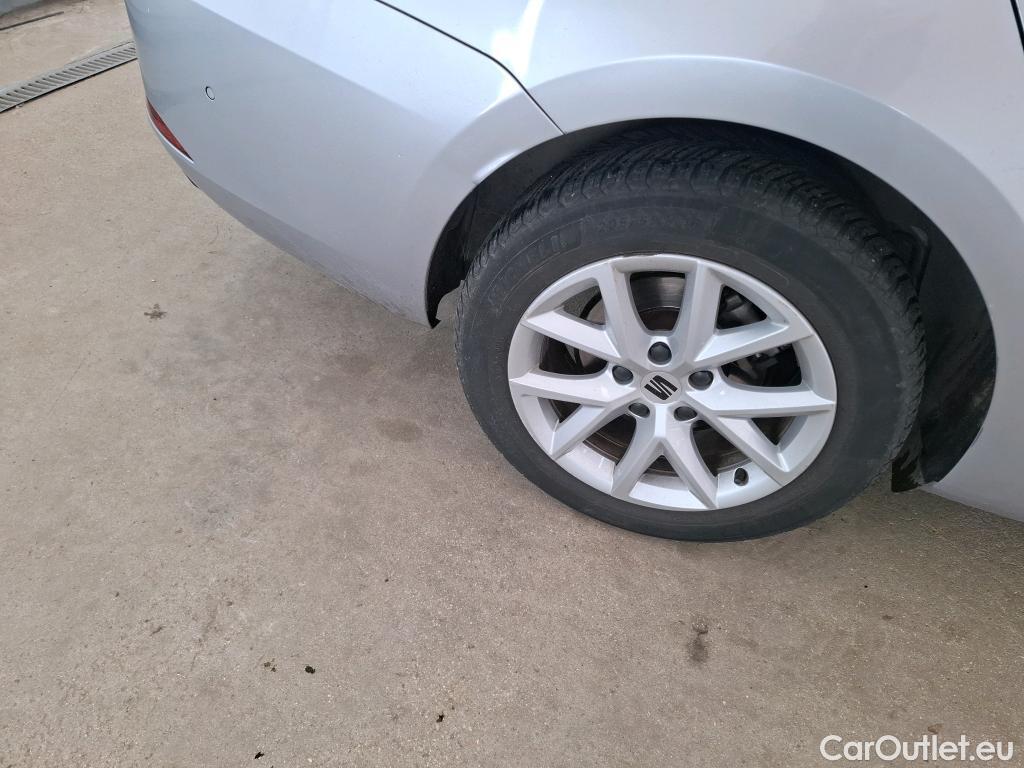  Seat  Leon SEAT  Sportstourer / 2020 / 5P / Break 1.0 eTSI 110 DSG S&S Style Business #8