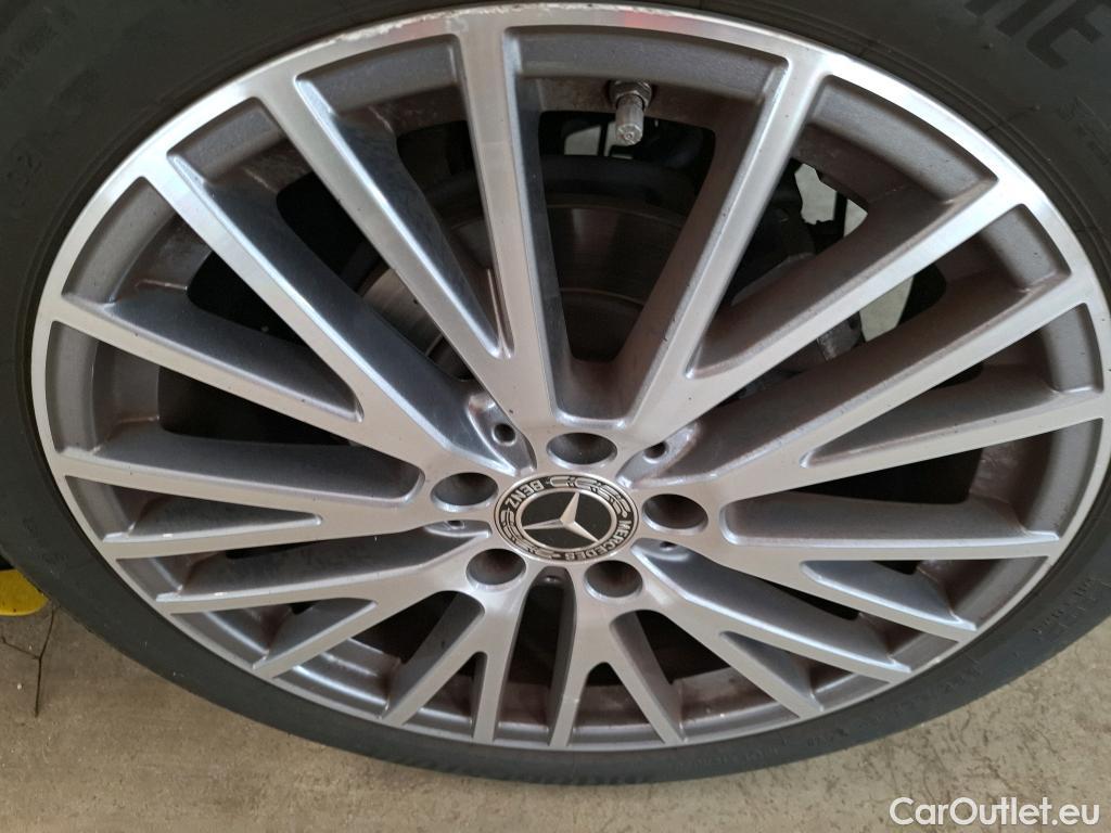  Mercedes  A-Klasse MERCEDES-BENZ Classe A Compact / 2018 / 5P / Berline A 200 Progressive Line 7G-DCT #24