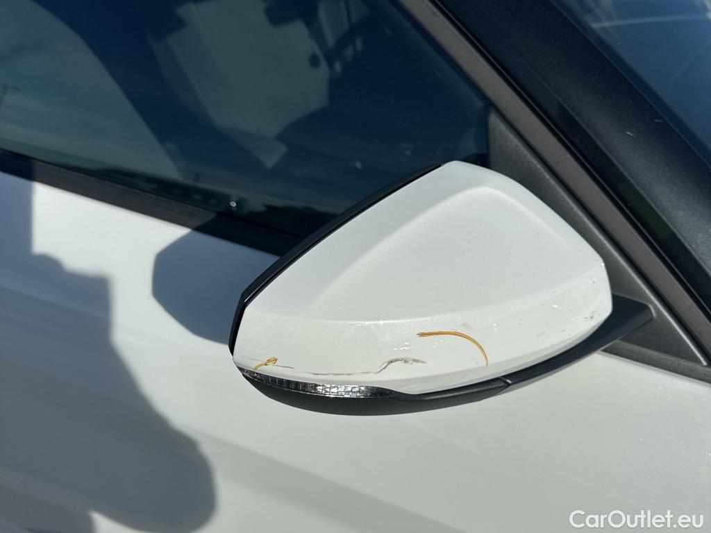  Audi  A1 Sportback AUDI A1 / 2018 / 5P / berlina con portón Sportback S line 30 TFSI 81kW (116CV) (AC) #24