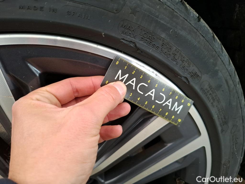  Bmw  Serie 1 BMW Série 1 / 2019 / 5P / Berline 116i Business Design #21