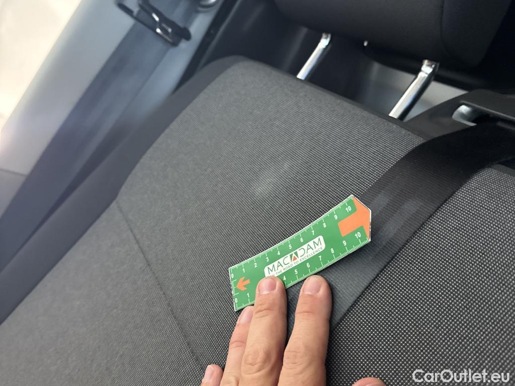  Volkswagen  Transporter T6  Fourgon lang 2.0 TDI 150CV BVM6 E6 #8