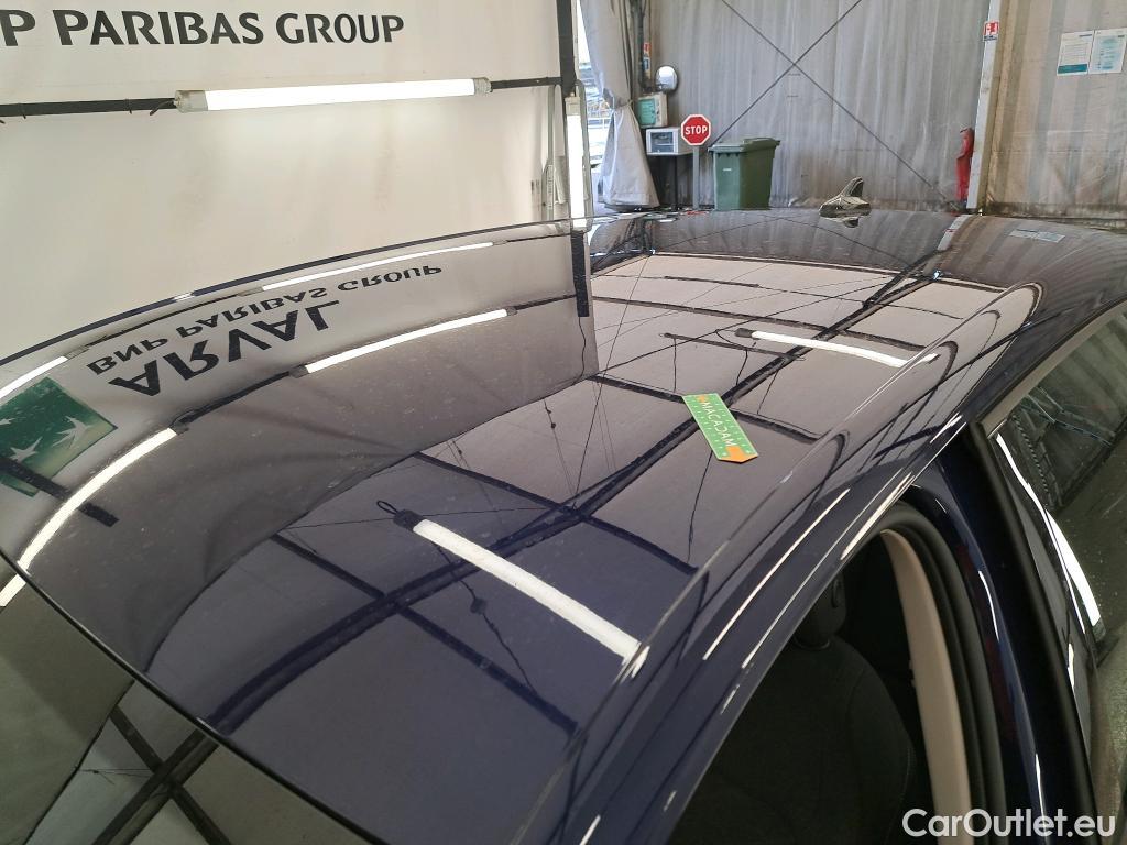  Volkswagen  Golf  VOLKSWAGEN / 2020 / 5P / Berline 2.0 TDI SCR 115 DSG7 Life Busi #2