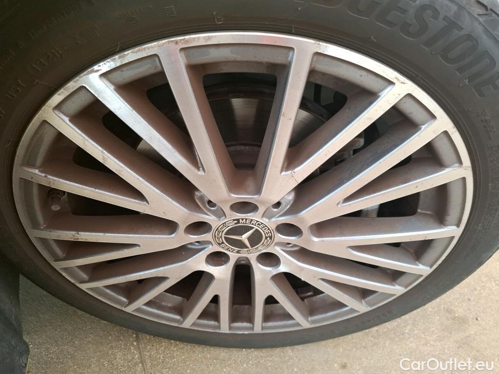  Mercedes  A-Klasse MERCEDES-BENZ Classe A Compact / 2018 / 5P / Berline A 200 Progressive Line 7G-DCT #17