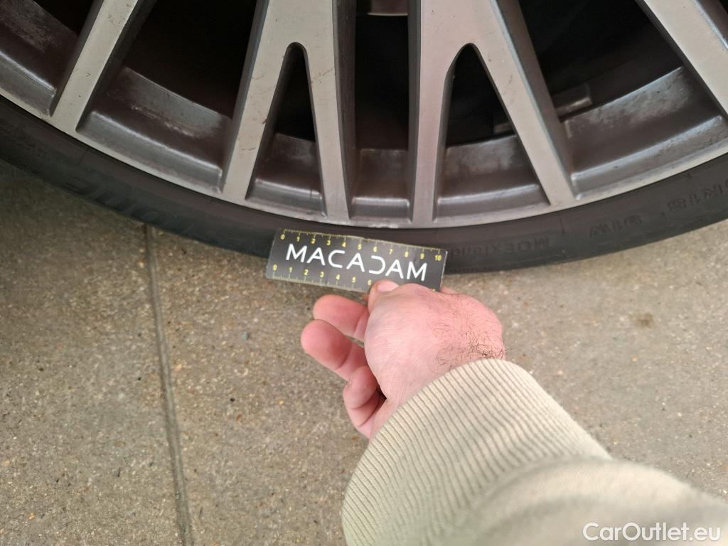  Mercedes  A-Klasse MERCEDES-BENZ Classe A Compact / 2018 / 5P / Berline A 200 Progressive Line 7G-DCT #19