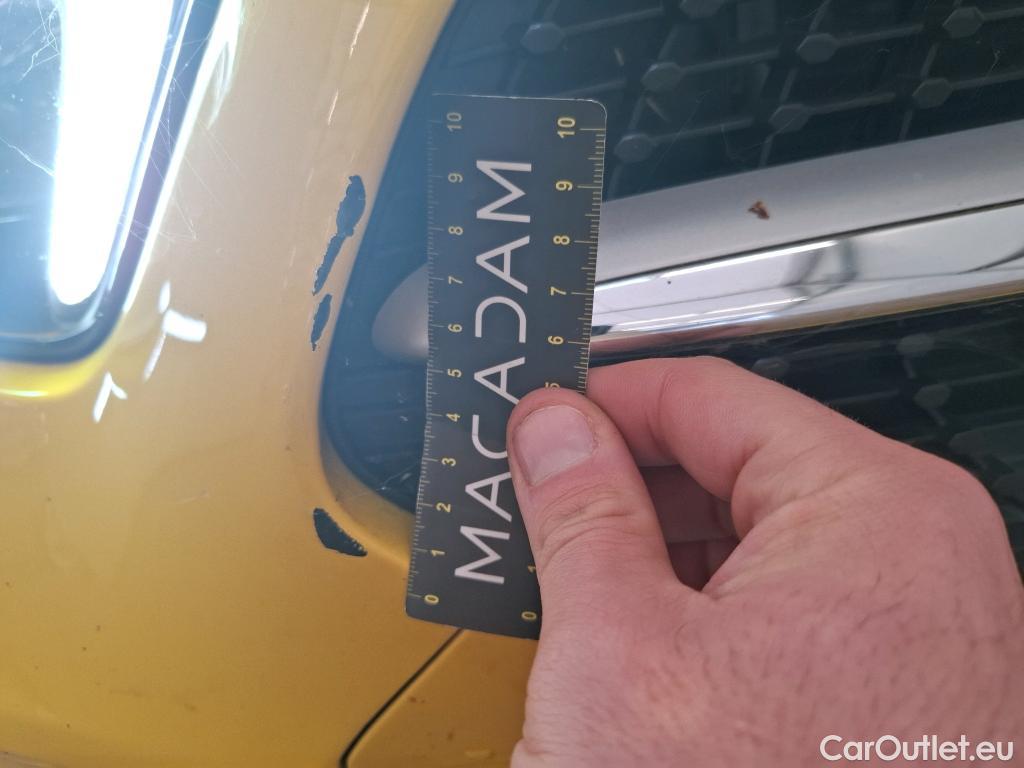  Mercedes  A-Klasse MERCEDES-BENZ Classe A Compact / 2018 / 5P / Berline A 200 Progressive Line 7G-DCT #2