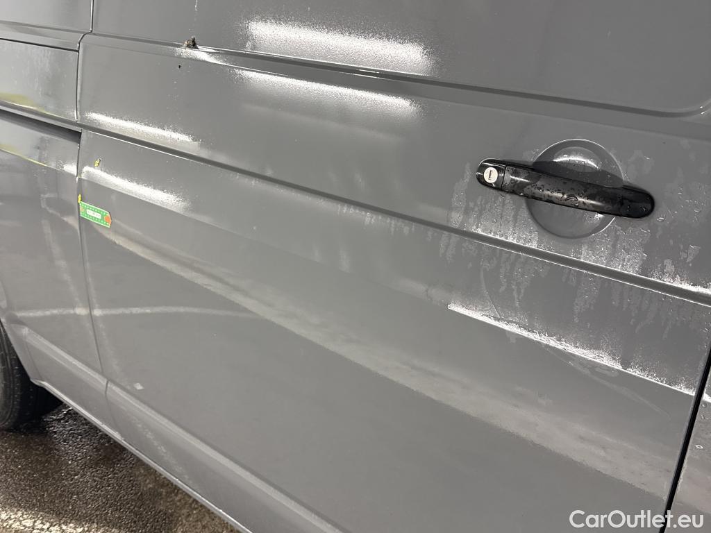  Volkswagen  Transporter T6  Fourgon lang 2.0 TDI 150CV BVM6 E6 #9
