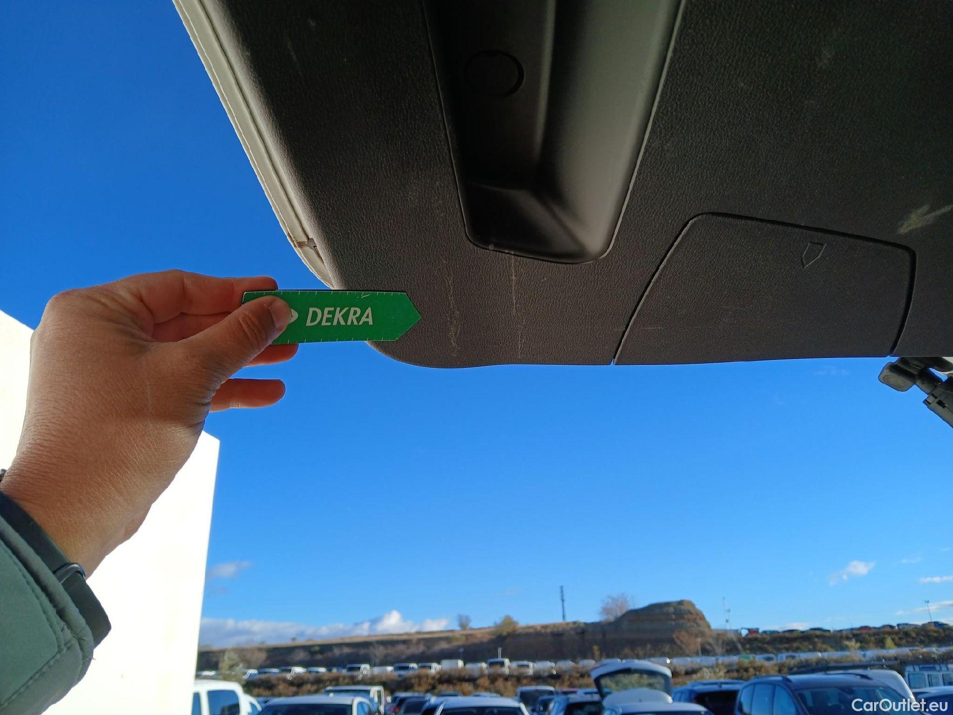  Bmw  X1 BMW  / 2019 / 5P / todoterreno sDrive18d #4