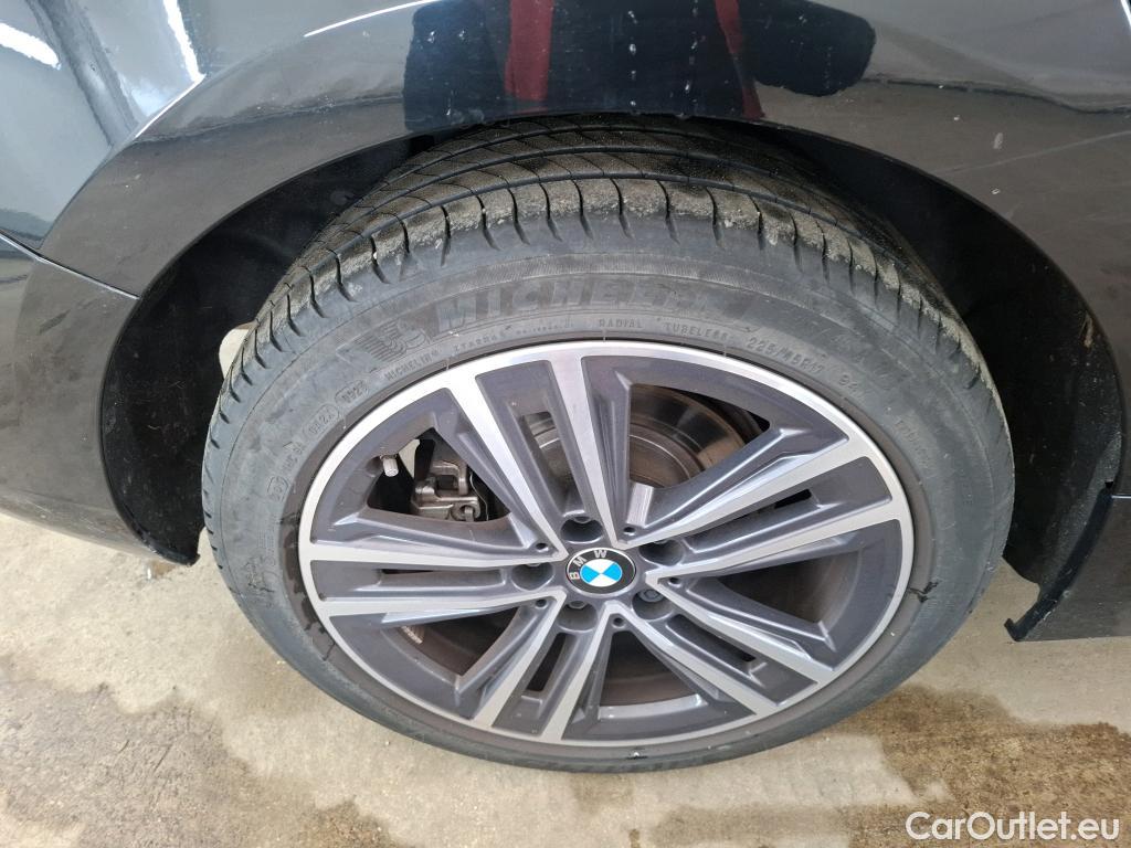  Bmw  Serie 1 BMW Série 1 / 2019 / 5P / Berline 116i Business Design #9