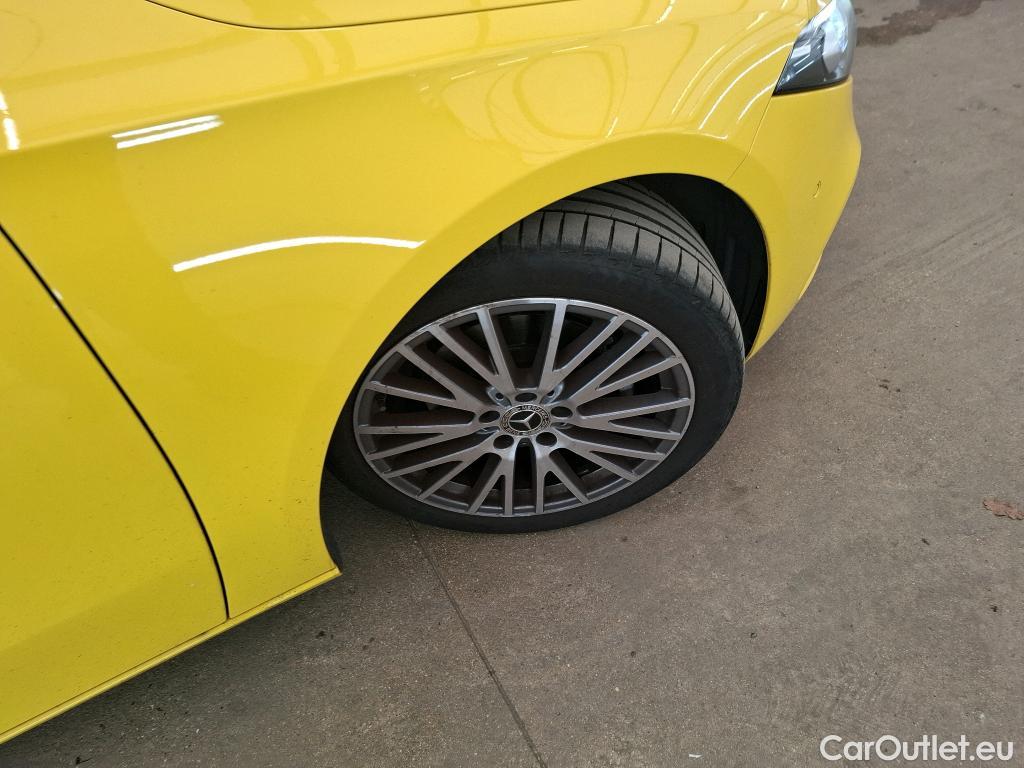  Mercedes  A-Klasse MERCEDES-BENZ Classe A Compact / 2018 / 5P / Berline A 200 Progressive Line 7G-DCT #16