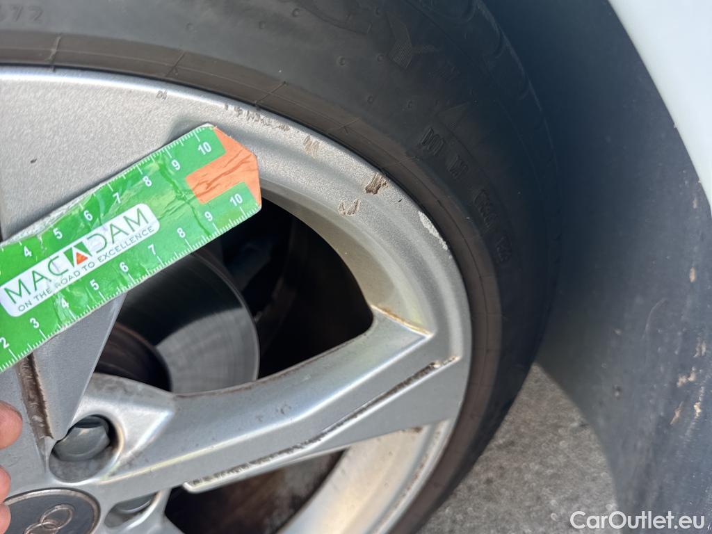  Audi  A1 Sportback AUDI A1 / 2018 / 5P / berlina con portón Sportback S line 30 TFSI 81kW (116CV) (AC) #9