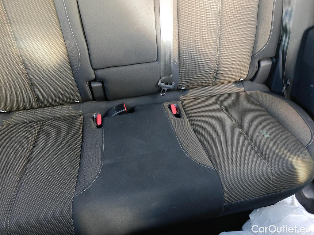  DS  DS7 DS DS 7 Crossback / 2017 / 5P / todoterreno 1.6 E-Tense 225 Auto Bastille + #42