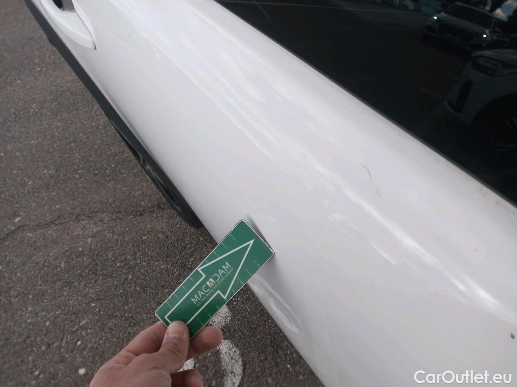  Citroen  C4 Cactus CITROEN  / 2018 / 5P / berlina con portón BlueHDi 100 S&S Feel #30