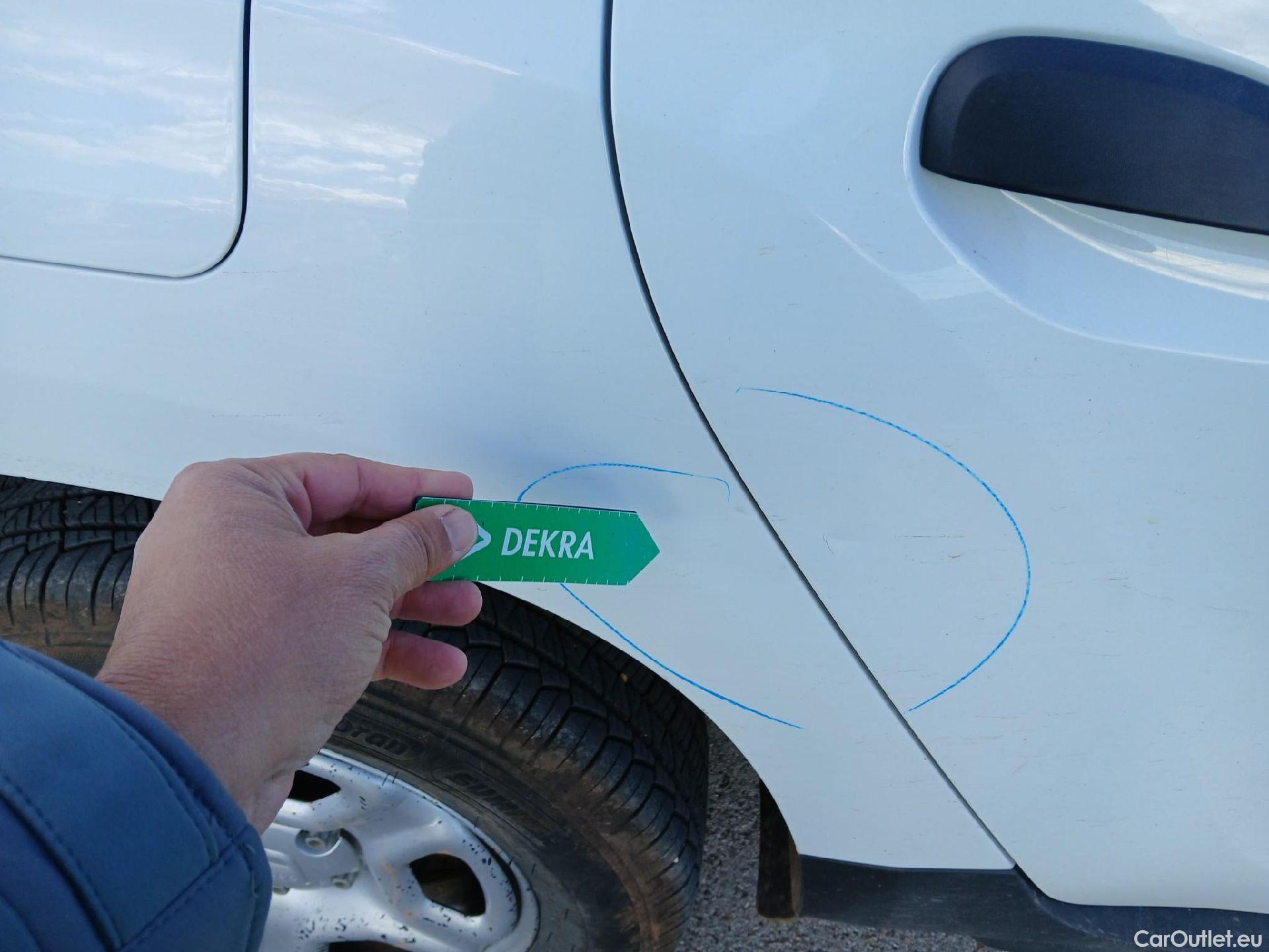  Dacia  Duster DACIA  / 2018 / 5P / todoterreno Essent. Blue dCi 85kW (115CV) 4X2 #12