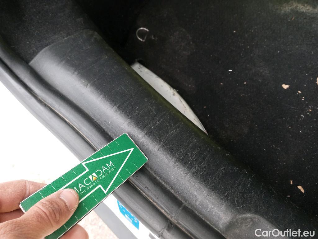  Citroen  C4 Cactus CITROEN  / 2018 / 5P / berlina con portón BlueHDi 100 S&S Feel #14