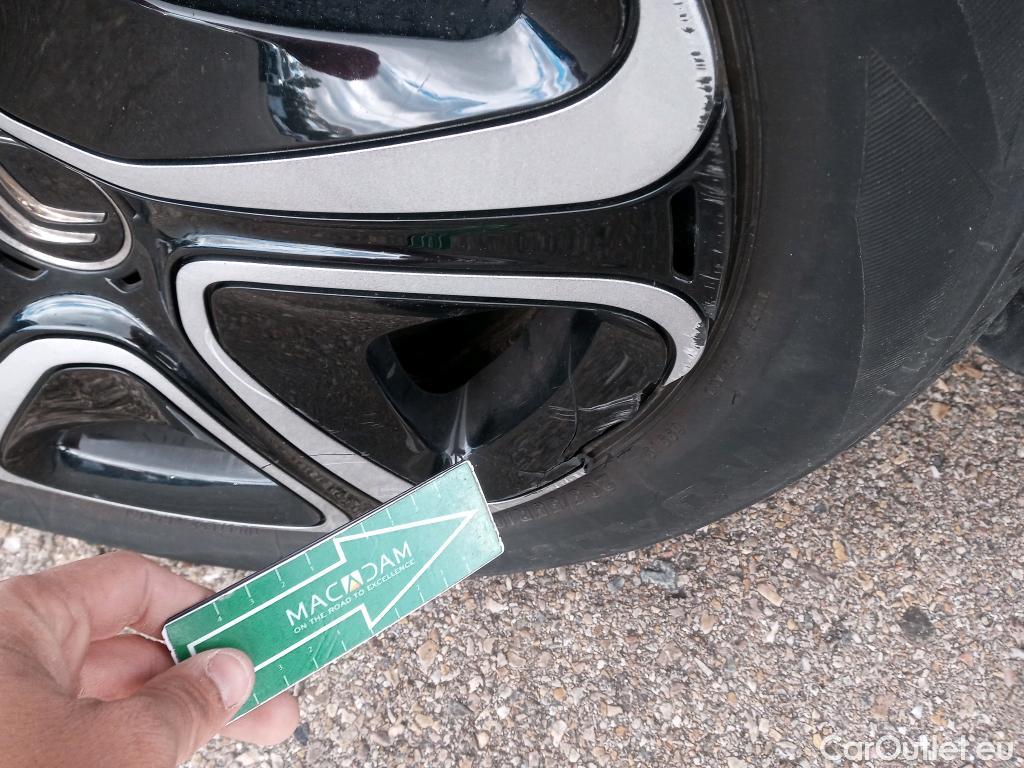  Citroen  C4 Cactus CITROEN  / 2018 / 5P / berlina con portón BlueHDi 100 S&S Feel #22