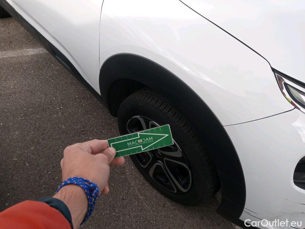  Citroen  C4 Cactus CITROEN  / 2018 / 5P / berlina con portón BlueHDi 100 S&S Feel #37