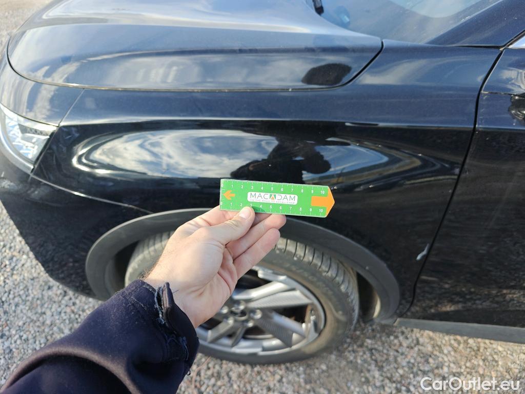  DS  DS7 DS DS 7 Crossback / 2017 / 5P / todoterreno 1.6 E-Tense 225 Auto Bastille + #44