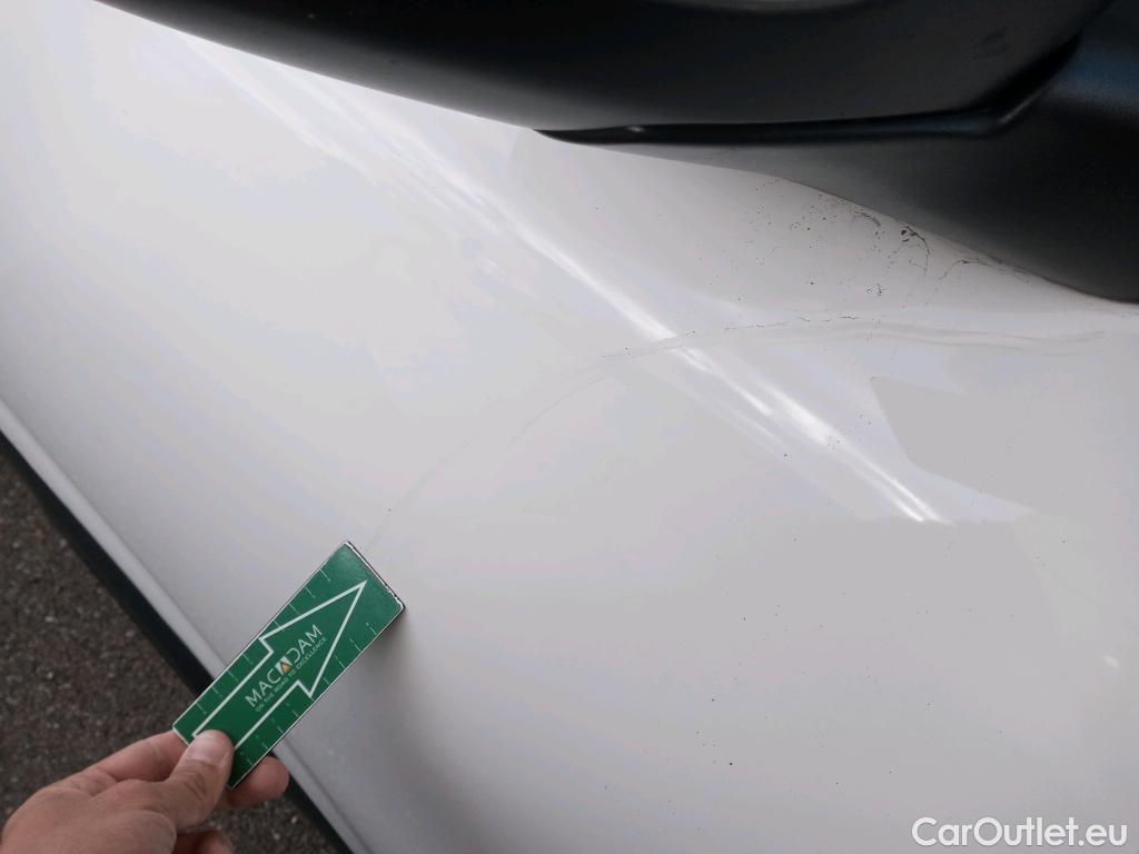  Citroen  C4 Cactus CITROEN  / 2018 / 5P / berlina con portón BlueHDi 100 S&S Feel #20