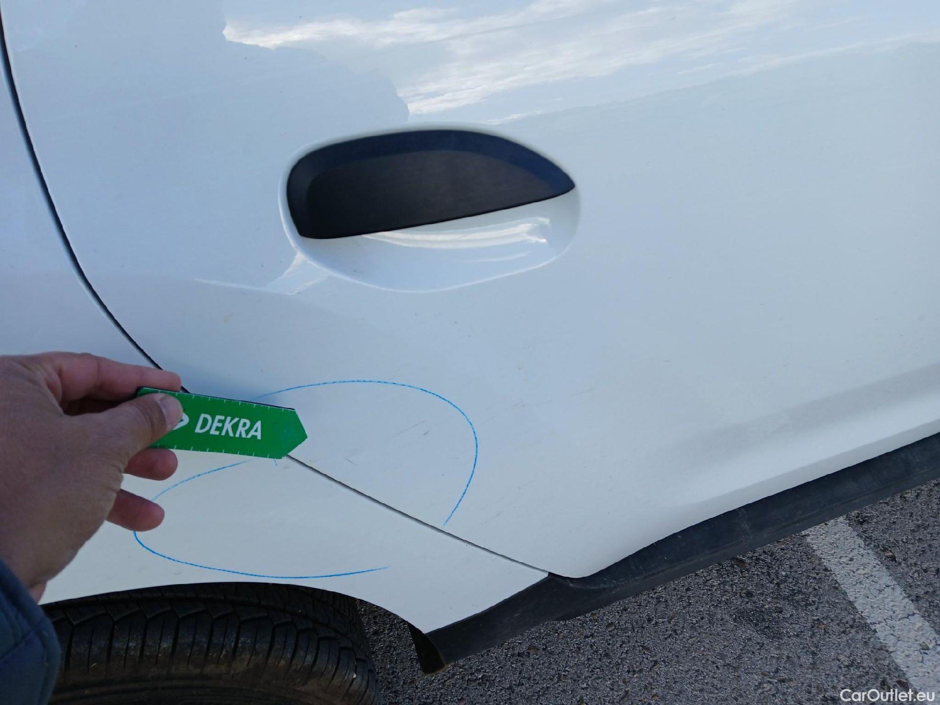  Dacia  Duster DACIA  / 2018 / 5P / todoterreno Essent. Blue dCi 85kW (115CV) 4X2 #15