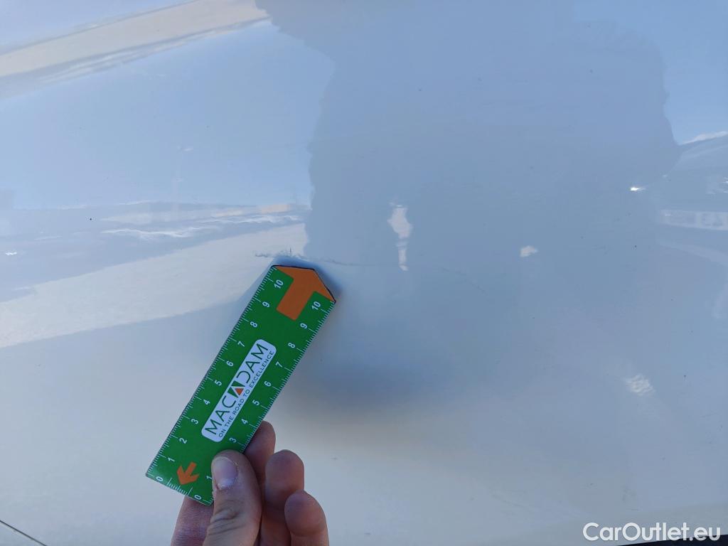  Fiat  500 FIAT  / 2015 / 3P / berlina con portón Red 1.0 Hybrid 51KW (70 CV)(SP)(SL) (AC4) #25