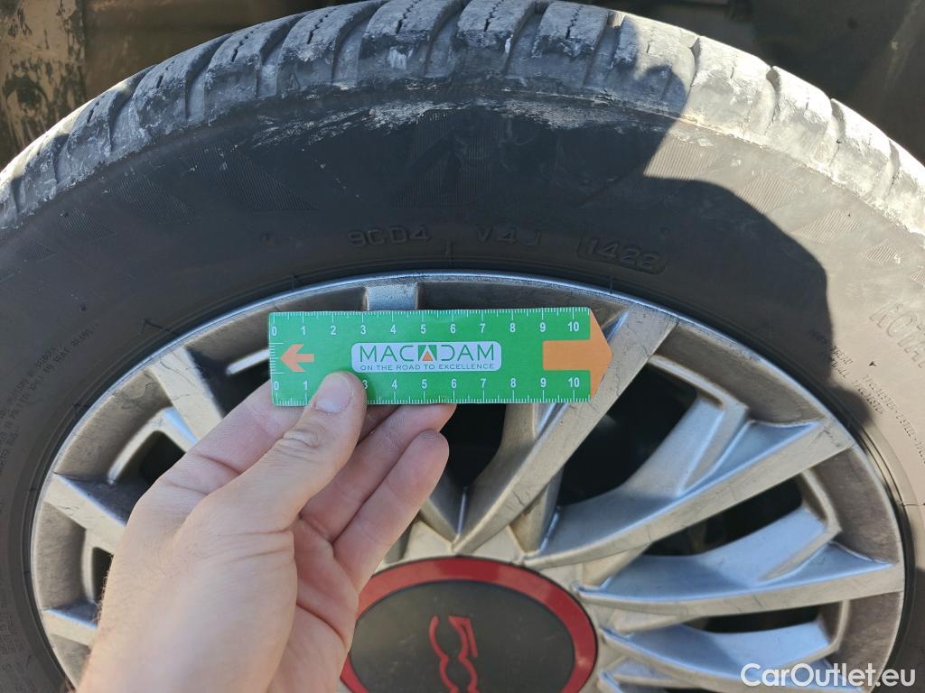  Fiat  500 FIAT  / 2015 / 3P / berlina con portón Red 1.0 Hybrid 51KW (70 CV)(SP)(SL) (AC4) #8